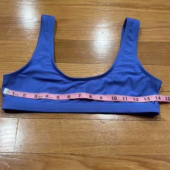 Fashion nova blue bikini top size medium. - Picture 2 of 7